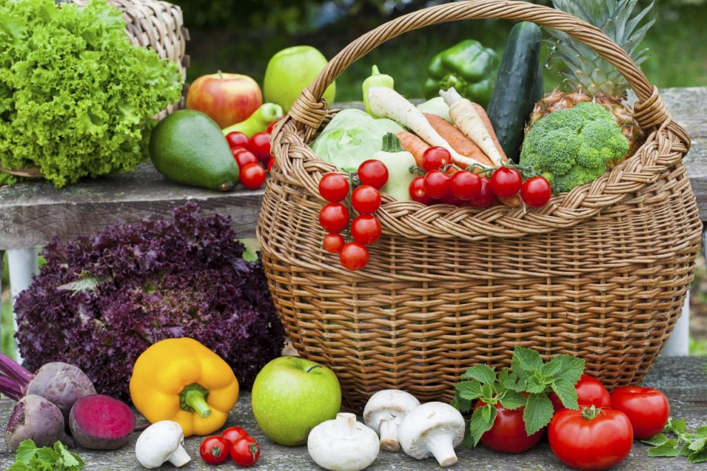 8 ways to eat more fruits and vegetables